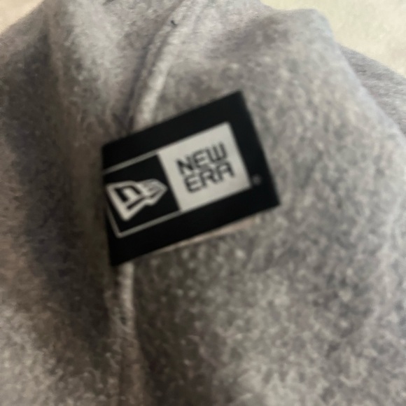 New Era Wool Blend Clillis Winter Beanie Hat - Picture 7 of 8